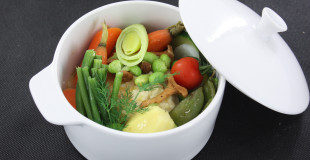 Plats chauds en marmite