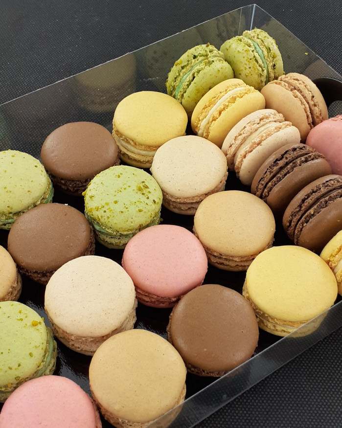 MACARONS ASSIETTE DE 18