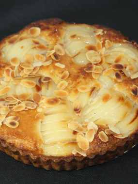 TARTE POIRE AMANDINE 8 PERS