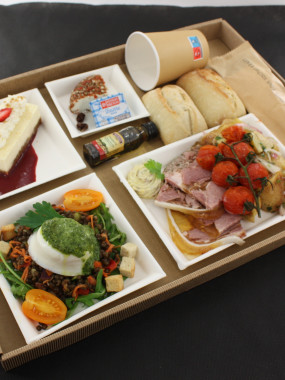 PLATEAU REPAS LE REGION