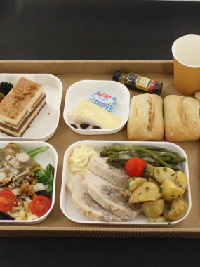 PLATEAU REPAS LE REGION